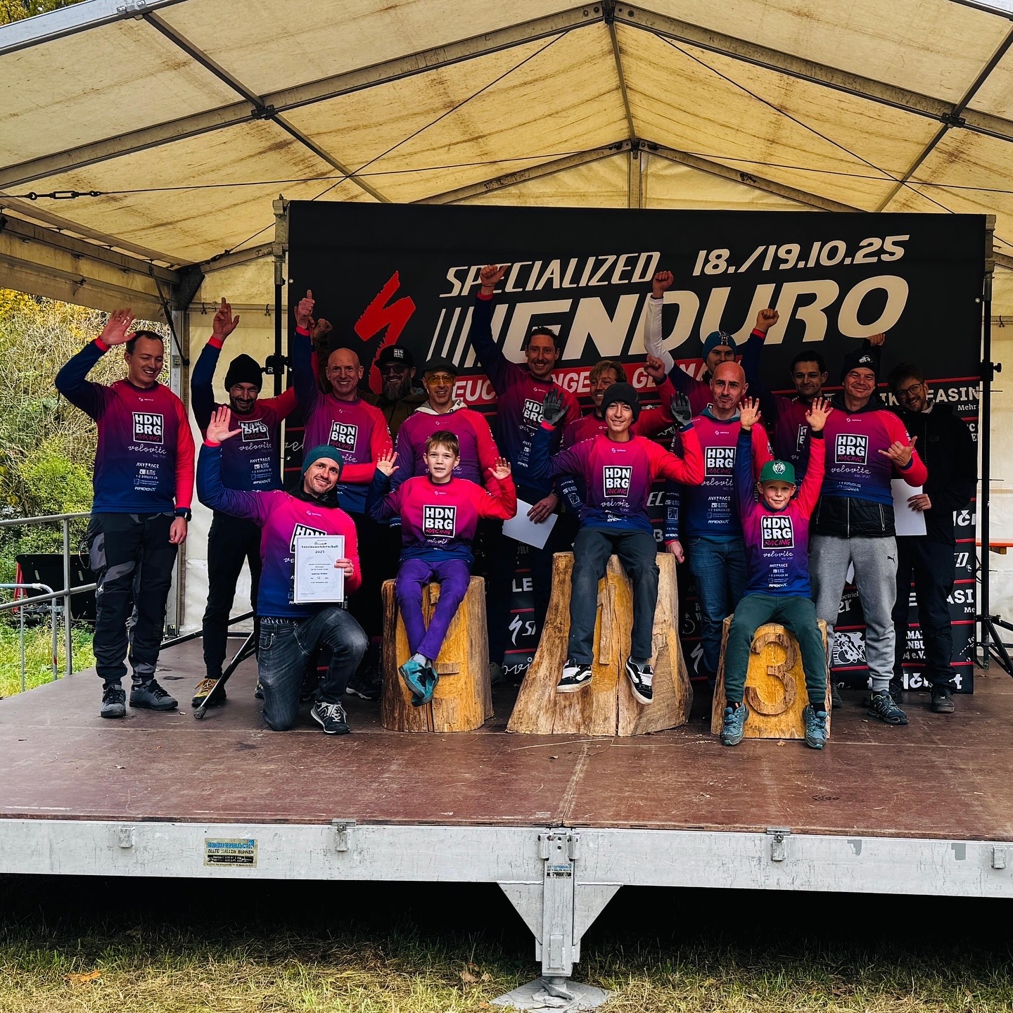 igh-racing-team-group-photo